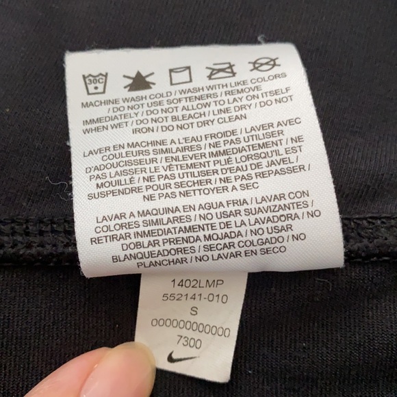 ⚫️ Nike Women’s Legend 2.0 Capri Leggings ⚫️ - Picture 10 of 11